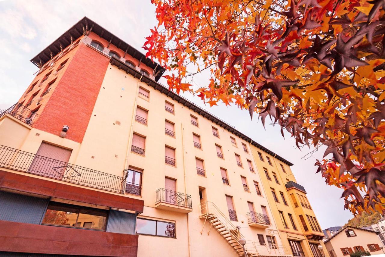 Hotel Avenida La Seu d'Urgell Exterior photo